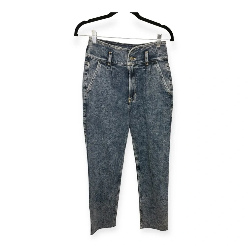 Hollister Ultra High Rise Mom Jeans Vintage Acid Wash Cropped Ankle NWT Size 3